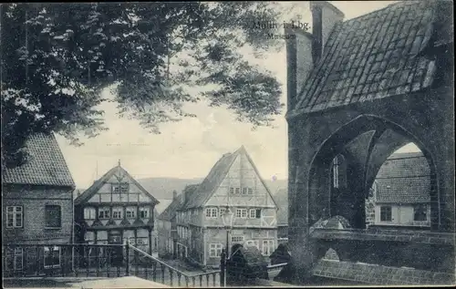 Ak Mölln im Herzogtum Lauenburg, Teilansicht, Fachwerkhäuser