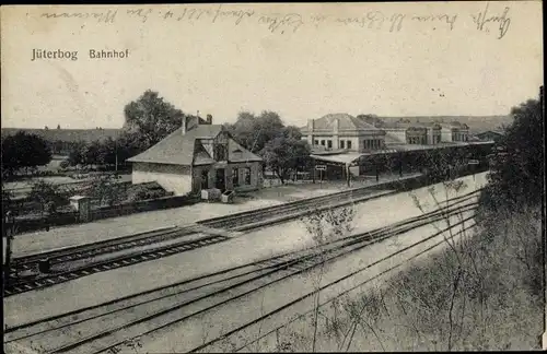 Ak Jüterbog in Brandenburg, Bahnhof, Gleisansicht