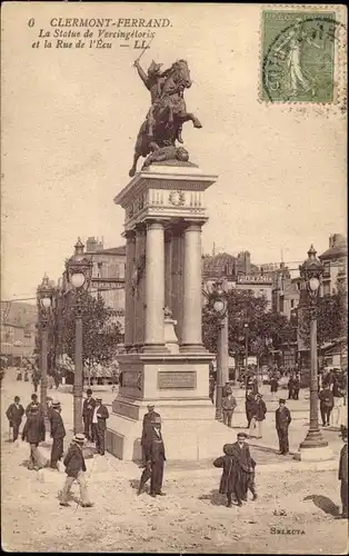 Ak Clermont Ferrand Puy de Dôme, Statue von Vercingetorix, Rue de l'Ecu