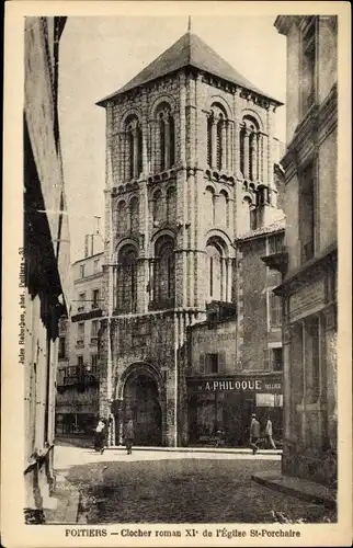 Ak Poitiers Vienne, romanischer Glockenturm der Kirche St-Porchaire