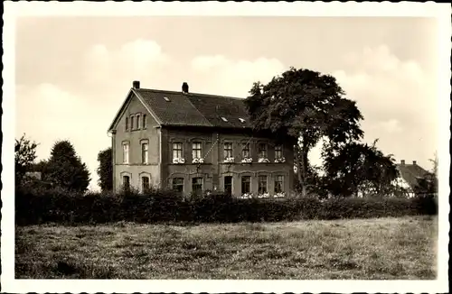 Foto Ak Voerde am Niederrhein, Teilansicht, Wohnhäuser