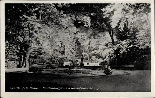 Ak Weißenfels im Burgenlandkreis, Hindenburgpark bei Nachtbeleuchtung
