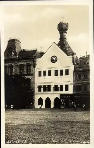 Foto Ak Litoměřice Leitmeritz Region Aussig, Platz, Gebäude