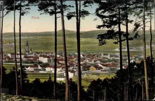 Ak Písek Pisek Südböhmen, Gesamtansicht, vom Wald aus gesehen