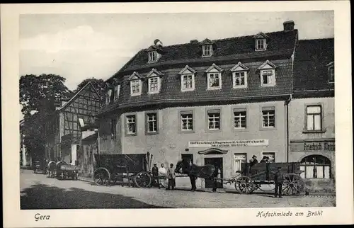 Ak Gera in Thüringen, Hufschmiede am Brühl, Fuhrwerke