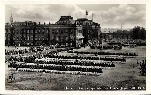 Ak Potsdam, Frühjahrsparade des Garde Jäger Bataillon im Jahr 1914