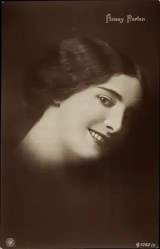 Ak Schauspielerin Henny Porten, Portrait