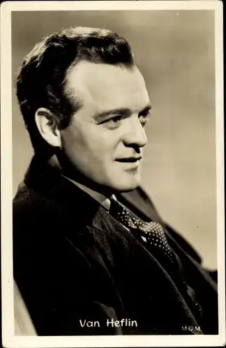 Foto Schauspieler Van Heflin, Profilansicht