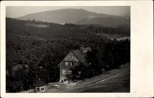 Ak Waltersdorf (Amtsh. Zittau) Großschönau in der Oberlausitz, Zittauer Gebirge, Hubertusbaude