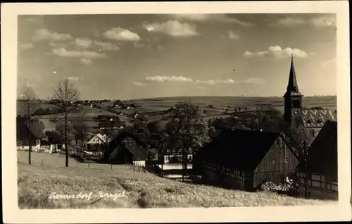 Ak Hermsdorf im Erzgebirge, Teilansicht, Kirchturm