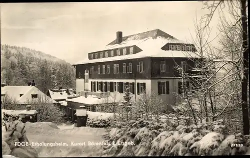 Ak Bärenfels Altenberg im Erzgebirge, FDGB-Erholungsheim, Winteransicht