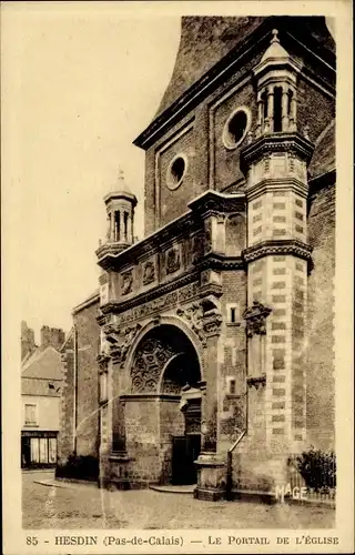 Ak Hesdin Pas de Calais, Kirchenportal