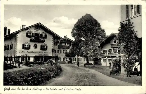 Ak Au bei Bad Aibling Bad Feilnbach in Oberbayern, Dorfplatz, Friedenslinde