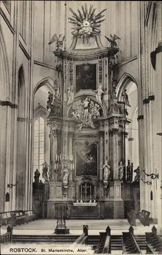 Ak Rostock in Mecklenburg Vorpommern, St. Marien Kirche, Altar