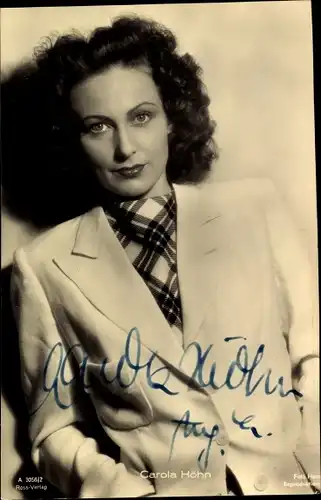 Ak Schauspielerin Carola Höhn, Ross Verlag A 3056 2, Portrait, Autogramm