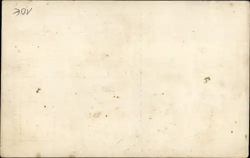 Foto Ak Frau an einer Maschine