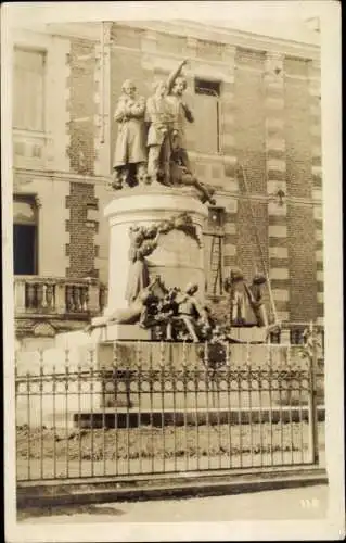 Ak Laon-Aisne, Denkmal