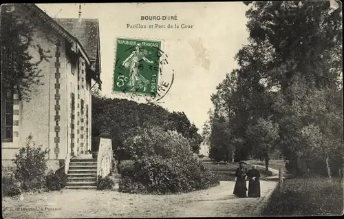 Ak Bourg-d'Ire Maine et Loire, Pavillon, Parc de la Cour