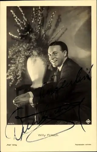 Ak Schauspieler Willy Fritsch, Portrait, Blumenvase, Verlag Ross 6415/1, Autogramm