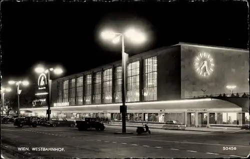 Ak Wien 1 Innere Stadt, Westbahnhof bei Nacht