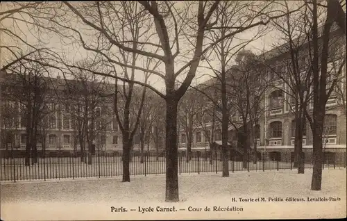 Ak Paris XVII., Lycée Carnot, Cour de Récréation