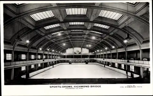 Ak London City England, Sports Dome, Richmond Bridge