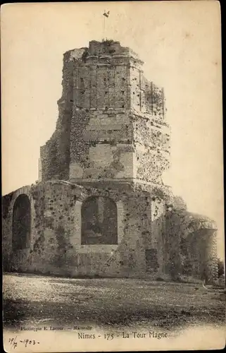 Ak Nîmes Gard, La Tour Magne