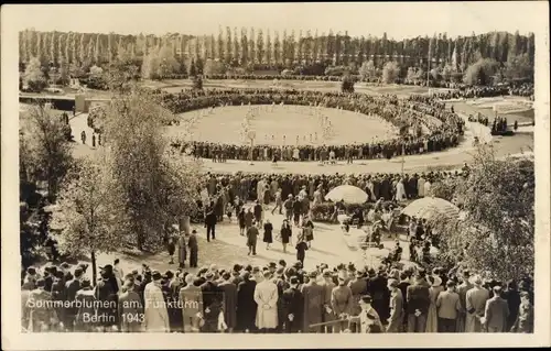 Ak Berlin Charlottenburg, Sommerblumen am Funkturm 1942