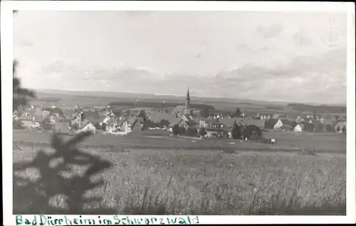 Foto Ak Bad Dürrheim im Schwarzwald, Gesamtansicht, Kirche