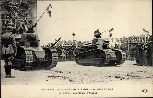 Ak Paris, Siegestage 1919, die Parade, Sturmpanzer