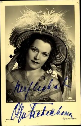 Ak Schauspielerin Olga Tschechowa, Ross Verlag, Portrait, Federhut, Autogramm