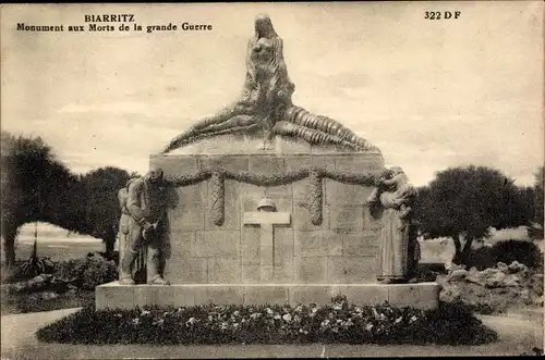 Ak Biarritz Pyrénées Atlantiques, Denkmal für die Gefallenen des Ersten Weltkriegs