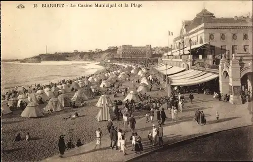 Ak Biarritz Pyrénées Atlantiques, Städtisches Casino, Strand