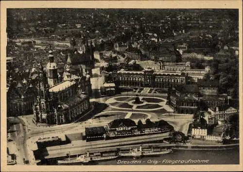 Ak Dresden Altstadt, Zwinger, Hofkirche, Hofoper, Italienisches Dörfchen, Fliegeraufnahme