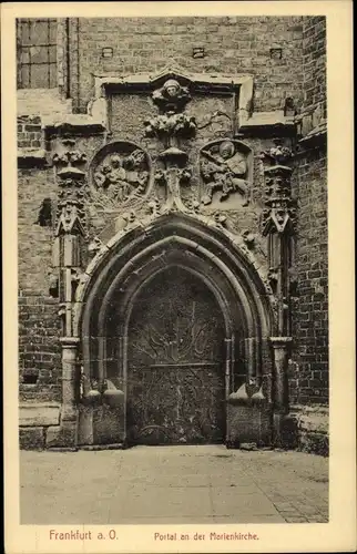 Ak Frankfurt an der Oder, Portal an der Marienkirche