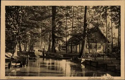 Ak Lehde Lübbenau im Spreewald, Dorfstraße, Spreewaldhaus, Kähne