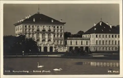 Foto Ak München Neuhausen Nymphenburg, Schlosses, Schwäne