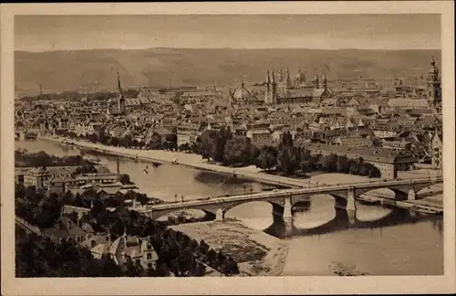 Ak Würzburg am Main Unterfranken, Ortsansicht vom Käppele aus, Brücke, Kirchen