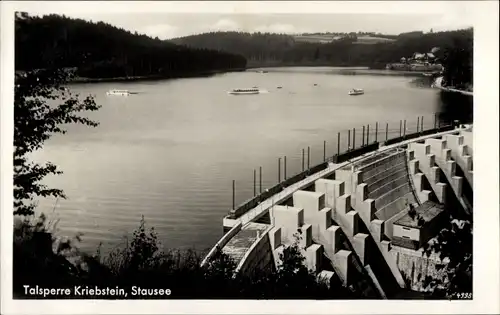 Ak Kriebstein Mittelsachsen, Talsperre aus der Vogelschau, Staubecken