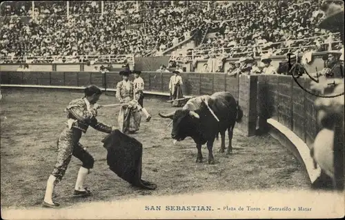 Ak Donostia San Sebastián Baskenland, Stierkampfarena, Einmarsch zum Töten