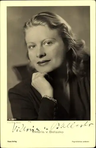 Ak Schauspielerin Viktoria von Ballasko, Portrait, Ross Verlag A 3090 1, Autogramm