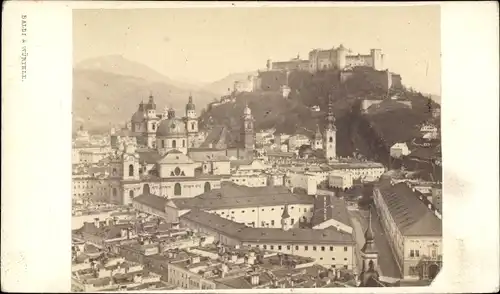 CdV Salzburg in Österreich, Stadtansicht vom Mönchsberg aus, Festung