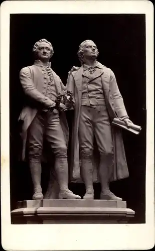 Foto Weimar in Thüringen, Schiller- und Goethe-Denkmal