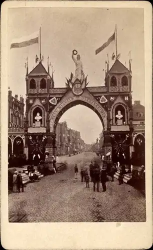 Foto Hannover in Niedersachsen, Siegestor, Kronprinz Friedrich Wilhelm, Wilhelm I, 1871
