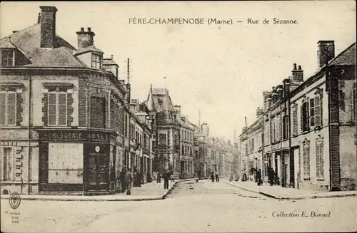 Ak Fère Champenoise Marne, Rue de Sezanne