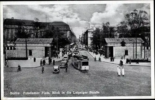 Ak Berlin Tiergarten, Potsdamer Platz, Blick in die Leipziger Straße, Straßenbahn