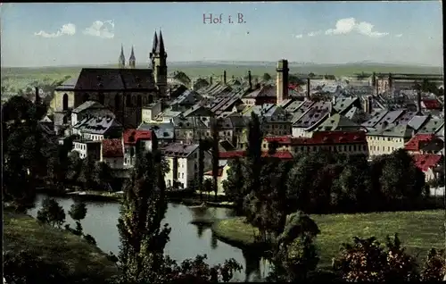 Ak Hof an der Saale Oberfranken Bayern, Blick auf die Stadt, Kirche, Fluss