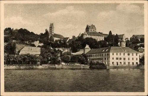 Ak Meersburg im Bodenseekreis Baden Württemberg, Blick zum Ort über den See