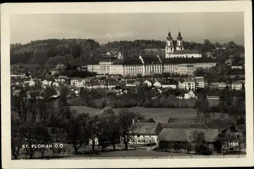 Ak St. Florian Oberösterreich, Blick über den Ort