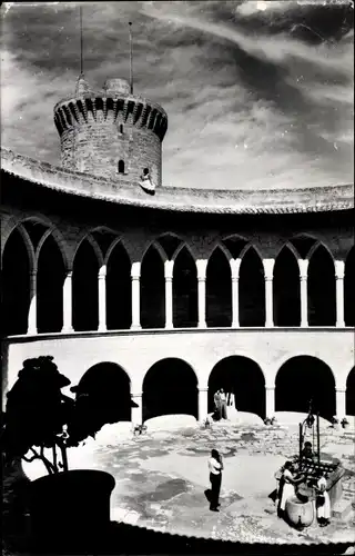 Ak Palma de Mallorca Balearische Inseln, Castillo de Bellver, Patio de Armas